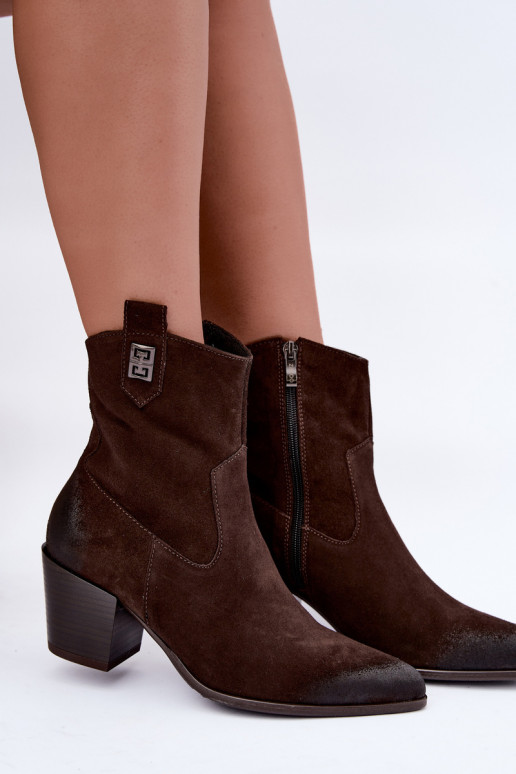 Botines aislados para mujer de estilo cowboy con tacones de ante natural Zazoo 60603