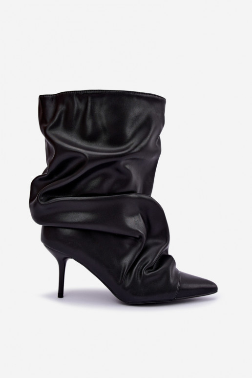botines arrugados y cálidos con tacones delgados en color negro de cuero sintético Greselle