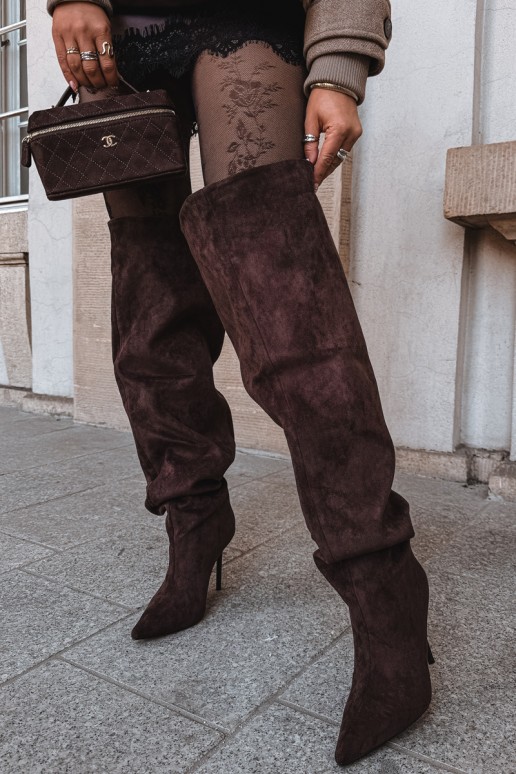 Botas altas para mujer con tacones delgados en color marrón Aderelle