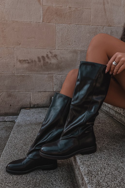 Botas altas sin cordones con tacones anchos en negro Pavellea