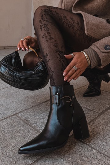Botines cálidos con tacones y adornos en negro Isarae 2