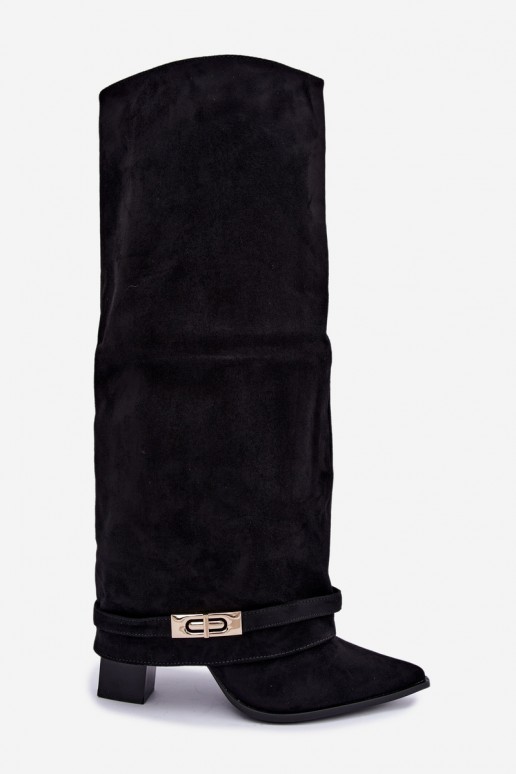 Botas altas cálidas con caña cosida y tacones en negro Jorella