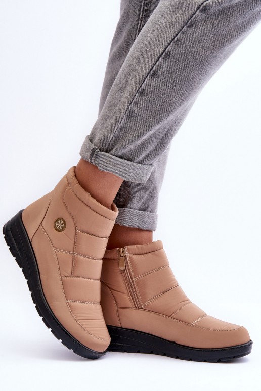 botas de nieve para mujer aisladas en color arena Helis