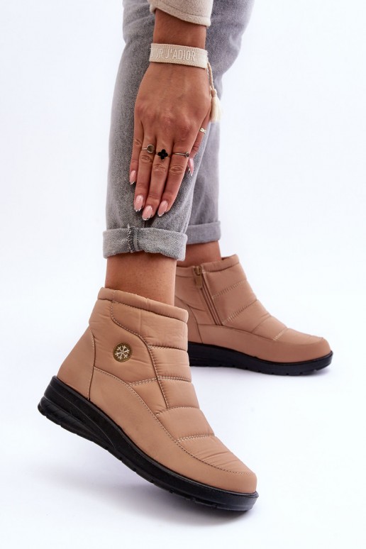 botas de nieve para mujer aisladas en color arena Helis