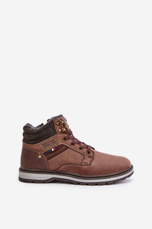 botas aisladas para hombre en color marrón McBraun