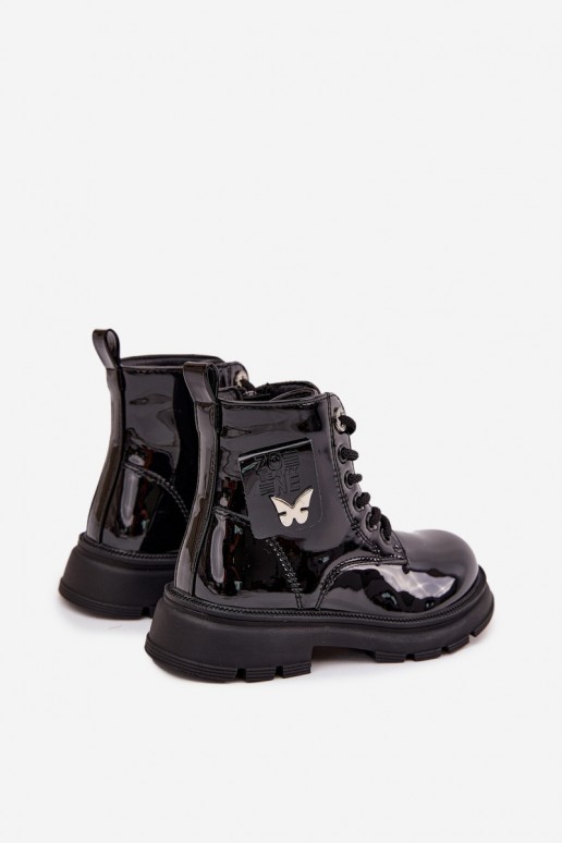 botines aislados para niños con efecto charol en color negro Alverina