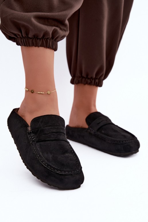 mocasines aislados para mujer con talón abierto y piel en color negro Sabrielle