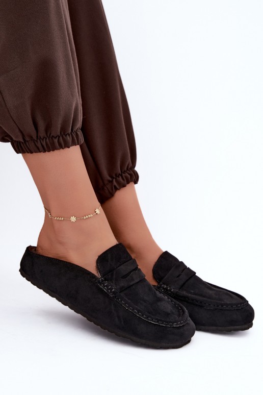 mocasines aislados para mujer con talón abierto y piel en color negro Sabrielle