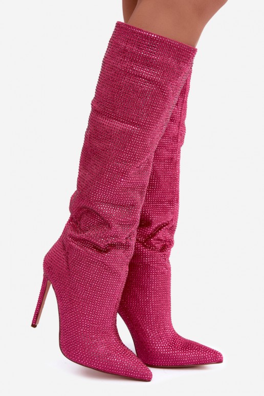 botas altas con tacones delgados y ojales brillantes en color rosa Lovisa