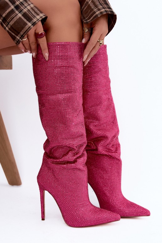 botas altas con tacones delgados y ojales brillantes en color rosa Lovisa