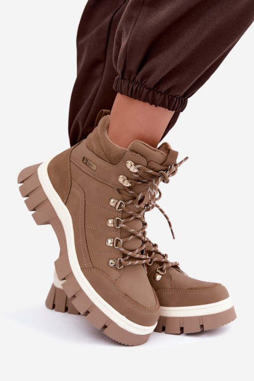 zapatos aislantes para mujer Lee Cooper LCJ-26-31-4582 en color arena