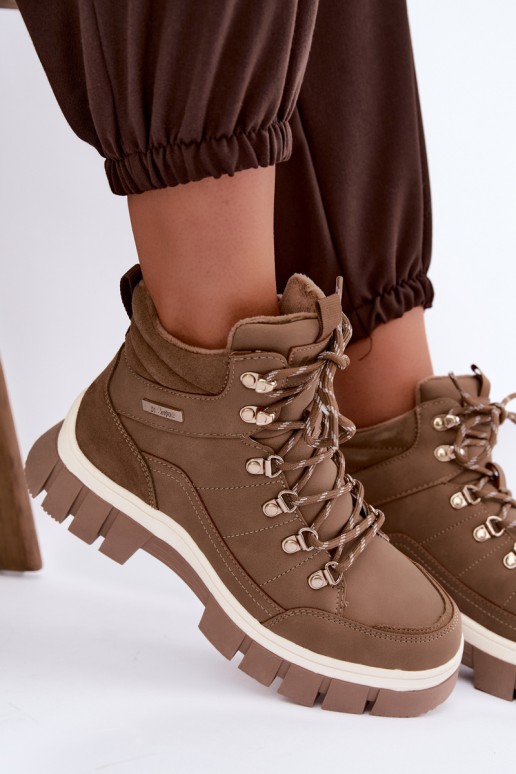 zapatos aislantes para mujer Lee Cooper LCJ-26-31-4582 en color arena