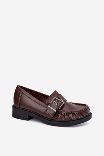 Mocasines para mujer con volantes y hebillas en color chocolate Daliare