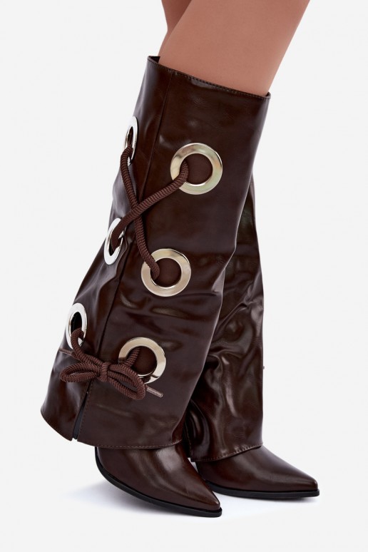 botas altas con caña atada y cordones decorativos en color chocolate Pamina