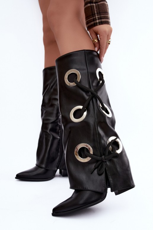 botas altas con caña atada y cordones decorativos en color negro Pamina