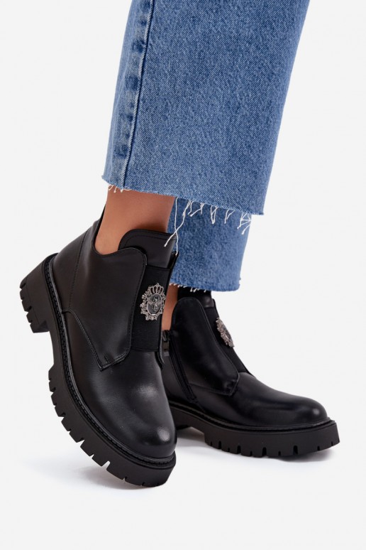 Botines negros aislados de tacón bajo para mujer con adornos Lavira
