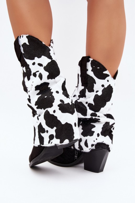 Botines de estilo cowboy con caña curva y tacones en color negro Havie