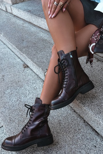botines aislados de cuero sintético chocolate Vinceza 86443