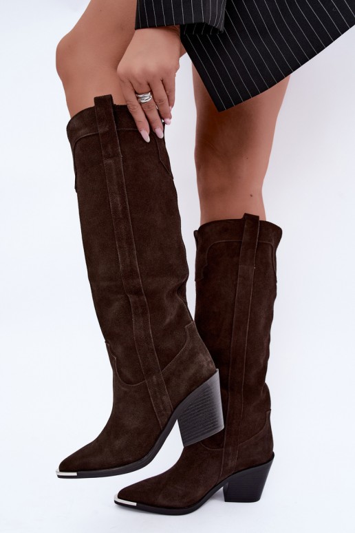 Botas altas de estilo cowboy con tacones en ante sintético marrón