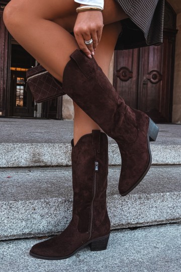 Botas altas de estilo cowboy con tacones en marrón Rialene