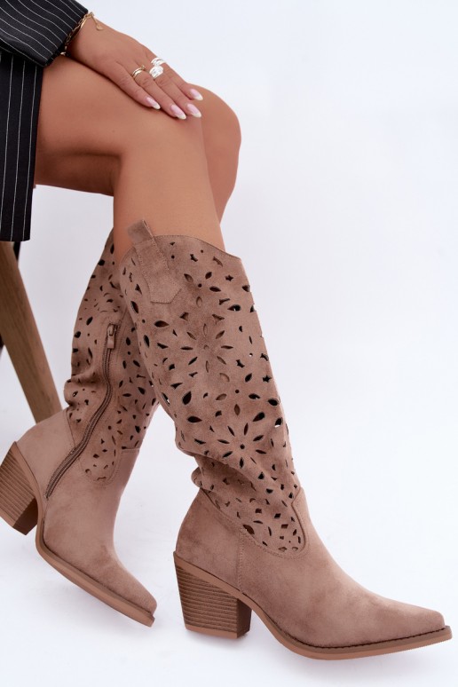 Botas altas de estilo cowboy con tacones en color arena Salirae