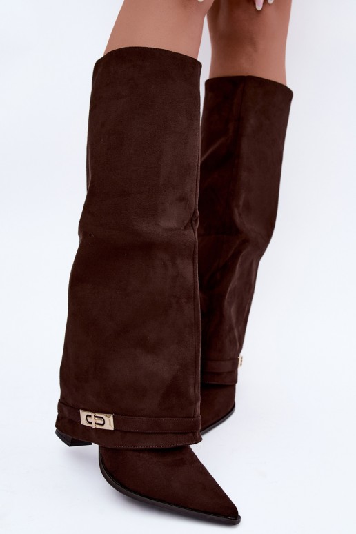 Botas altas cálidas con caña cosida y tacones en marrón Jorella