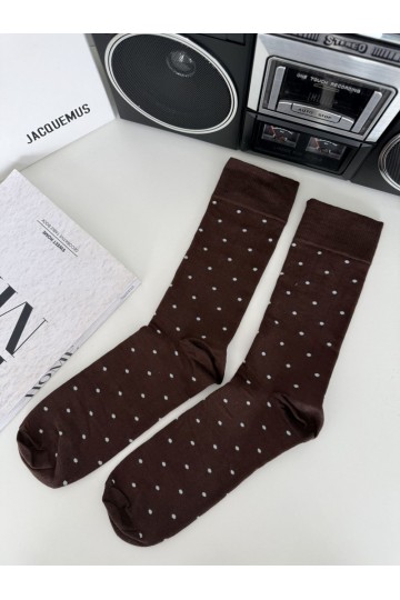 Calcetines de hombre con puntos en marrón chocolate