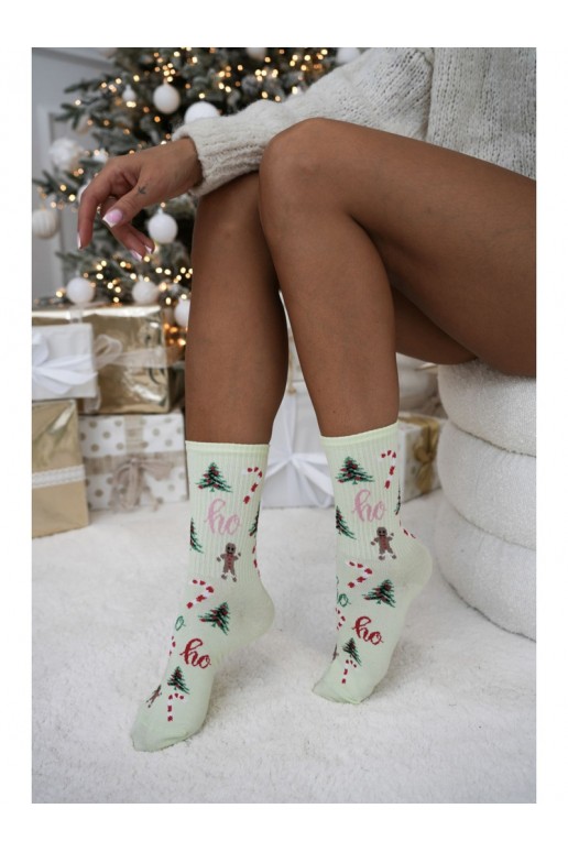 Calcetines de color pistacho para mujer con árboles de Navidad Ho Ho Ho