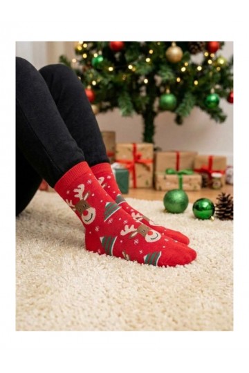 Calcetines infantiles con renos sonrientes y árboles de Navidad en rojo