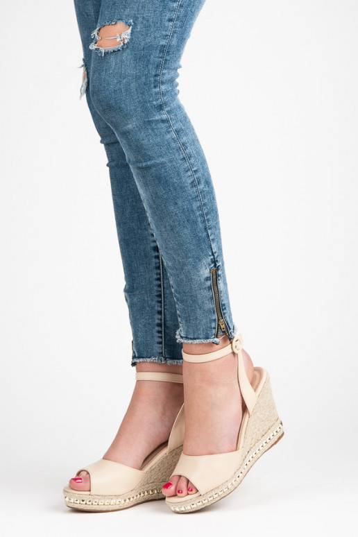 Sandalias de plataforma color arena VICES con tachuelas 2084-14BE