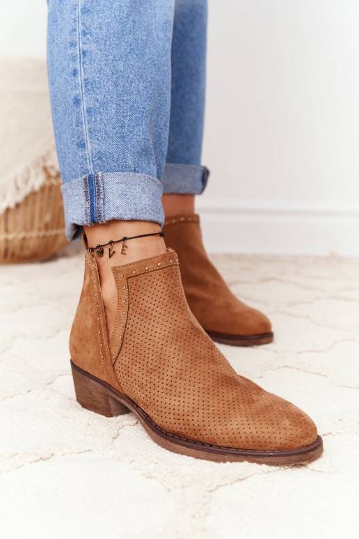 con elementos calados Botas Cut Out modelo color marrón Clever