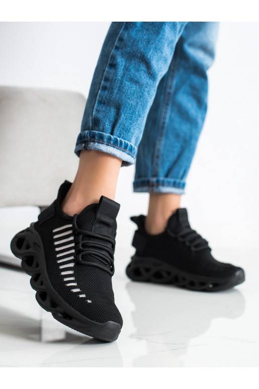 Zapatillas negras modelo zapatos MODA