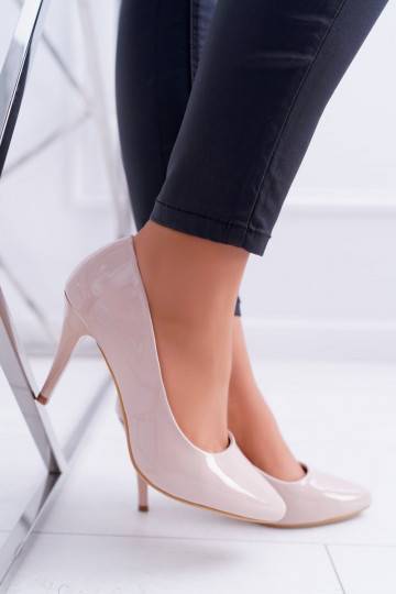 Zapatos de mujer de tacón efecto barniz beige 2