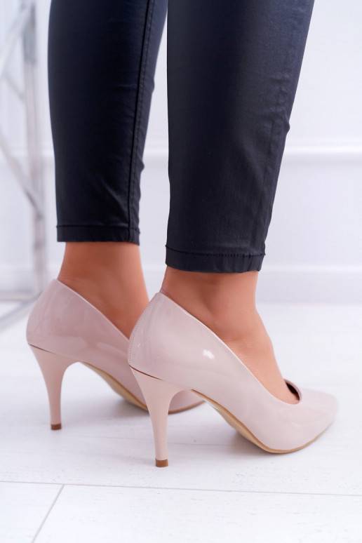 Zapatos de mujer de tacón efecto barniz beige