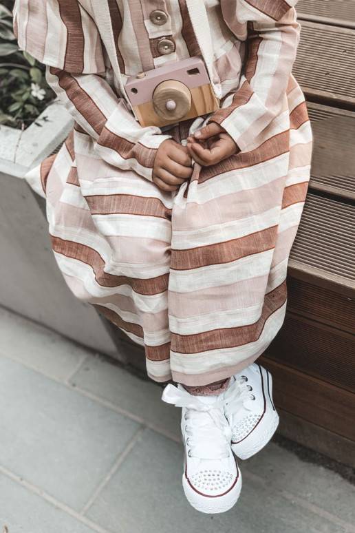 Deportivas infantiles con suela en... Deportivas infantiles con suela en...