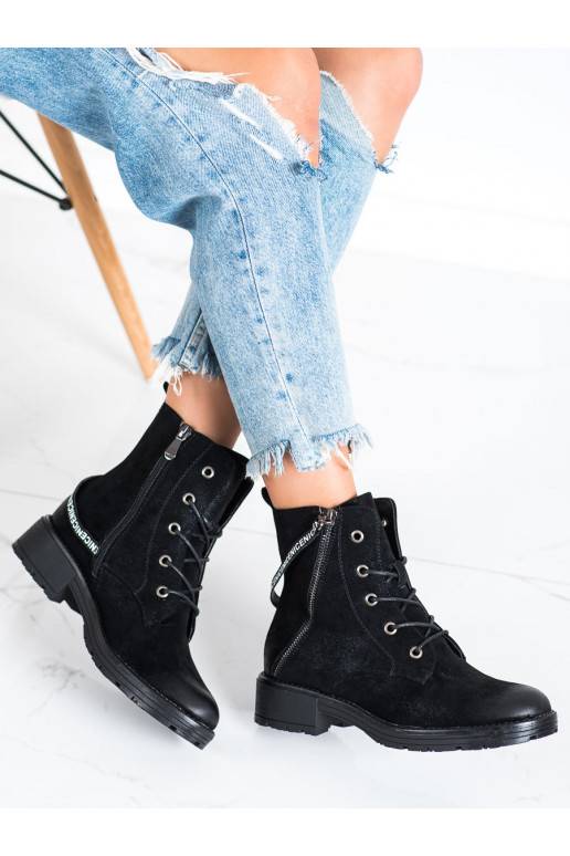 Botas con tacones decorados VINCEZA Botas con tacones decorados VINCEZA