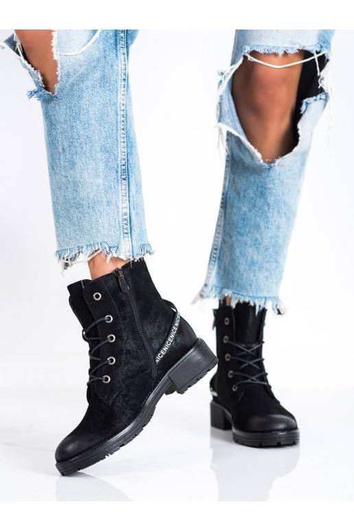 Botas con tacones decorados VINCEZA Botas con tacones decorados VINCEZA