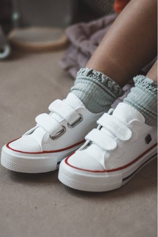 Calzado casual infantil con cierres adhesivos, color blanco.