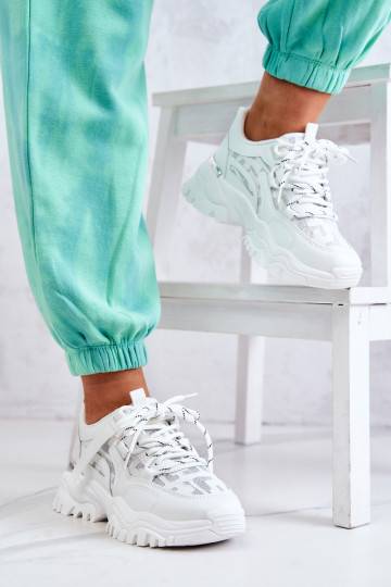 Zapatillas modelo zapatos con suelas masivas de moda en color blanco Tu estilo 2