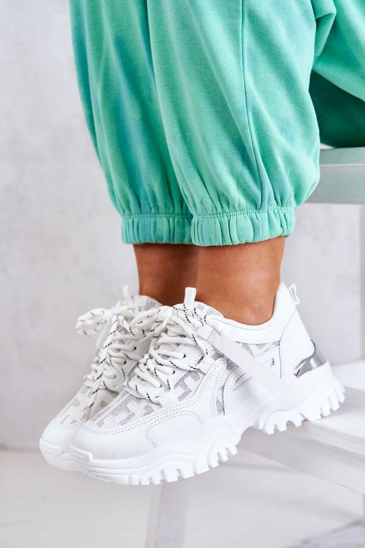 Zapatillas modelo zapatos con suelas masivas de moda en color blanco Tu estilo