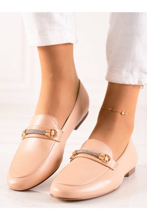 Mocasines de estilo elegante con ojales brillantes.