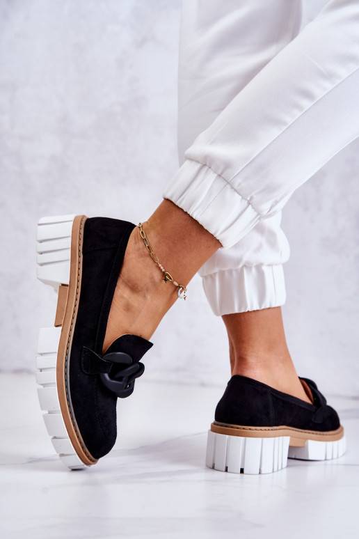 Zapatos elaborados en ante con... Zapatos elaborados en ante con...