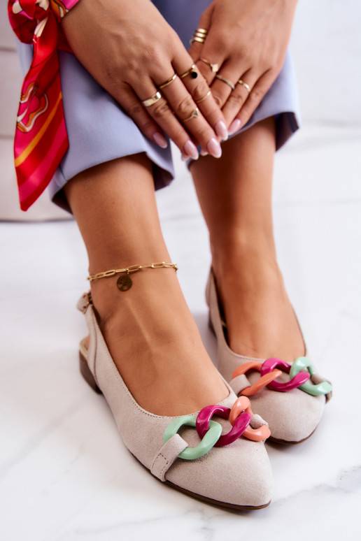 Bailarinas de ante con cadenas Zapatos marfil