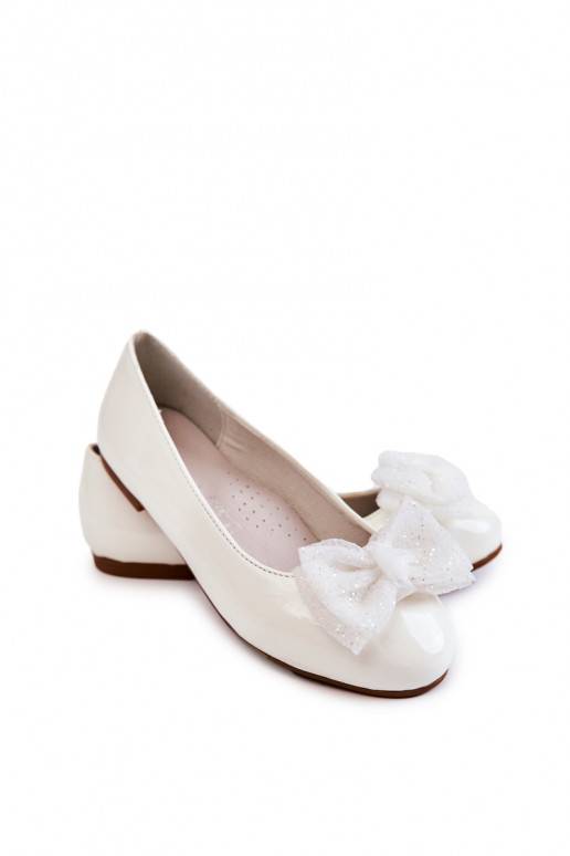 Bailarinas infantiles con efecto lacado y cintas en color blanco Zolly