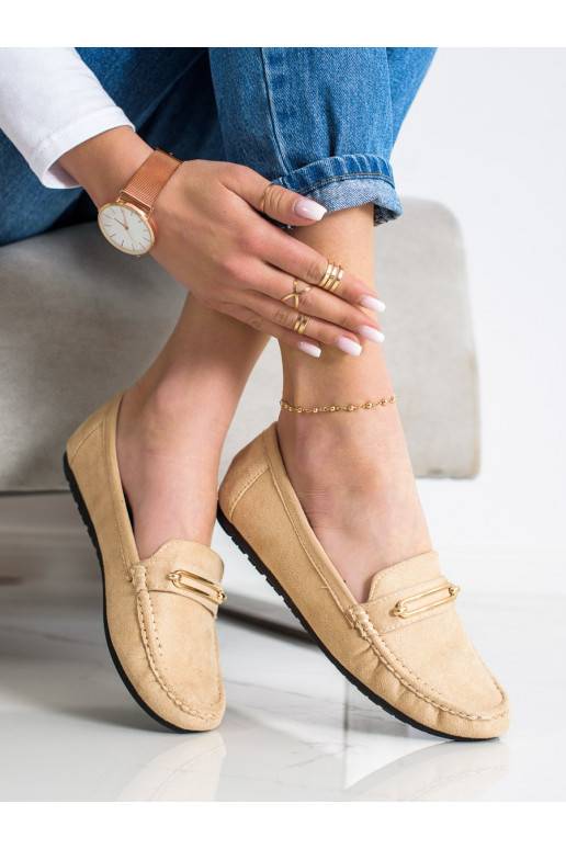 Mocasines beige cómodos