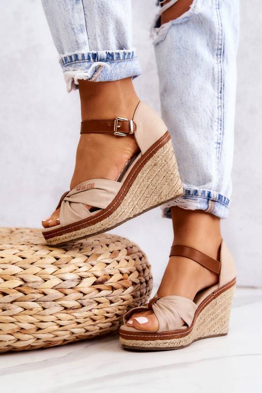 Sandalias de mujer con plataforma Big Star beige