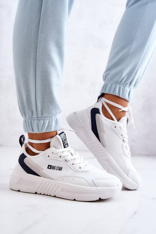 Zapatillas de moda modelo zapatos Big Star color blanco.