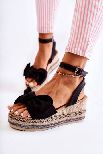 Sandalias con plataforma de ante color negro Natina