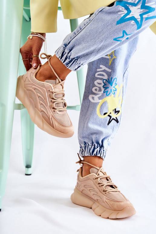 Zapatillas modelo zapatos color beige... Zapatillas modelo zapatos color beige...