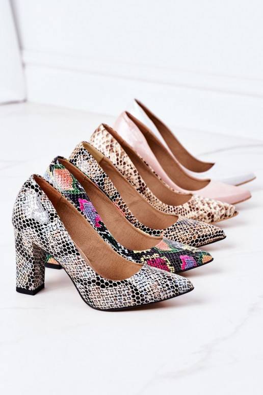 Zapatos de raso plateados